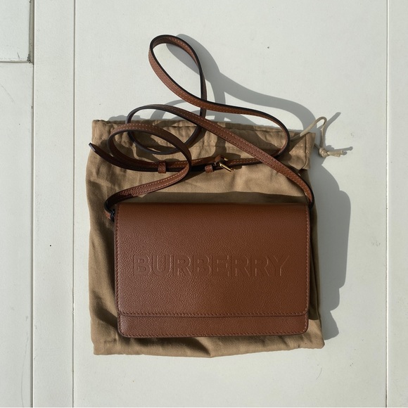 SOLD‼️NWT Burberry Hampshire Small Embossed Crossbody Bag or Clutch - Picture 9 of 10